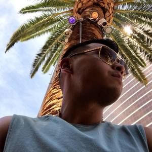 Meet your Posher, Stephen